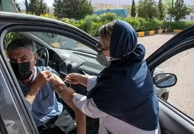 واکسیناسیون خودرویی در شیراز
