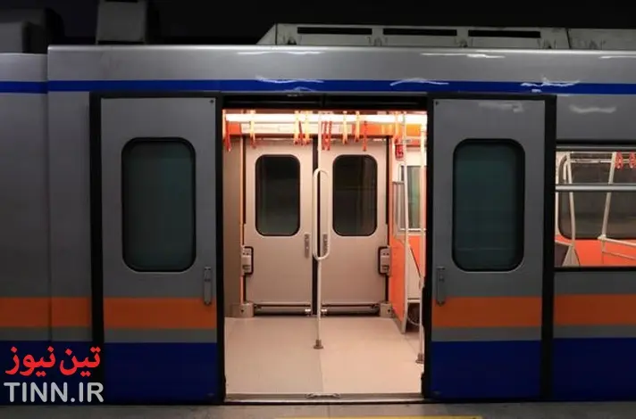 فیلم| نمونه ای از حفظ حریم‌ خصوصی هنگام عبور قطار از مناطق مسکونی