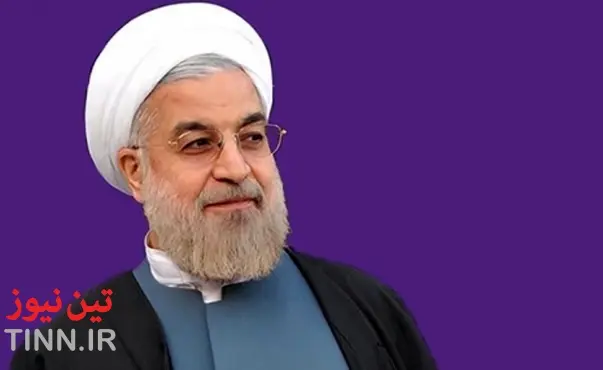 روحانی به جمع شرکت کنندگان در راهپیمایی ۲۲ بهمن پیوست