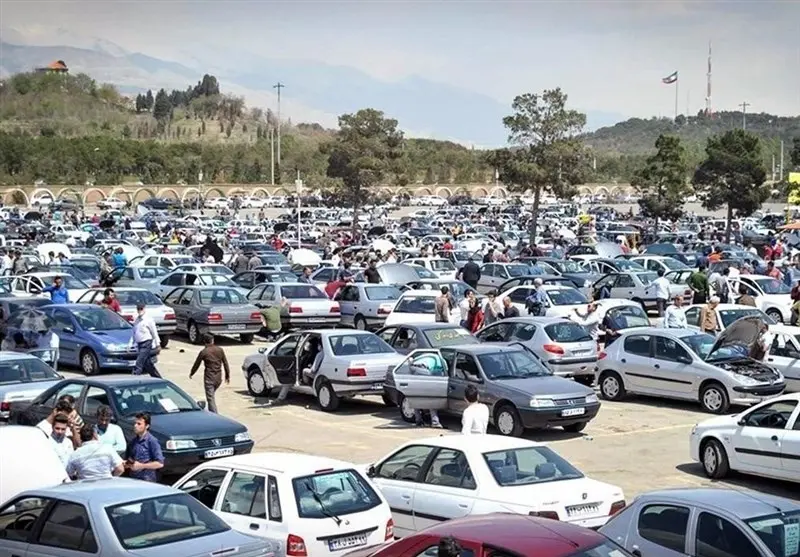 نصف ایرانی ها خودرو ندارند/ فقط ۱۳ درصد کم درآمدها خودروسوارند