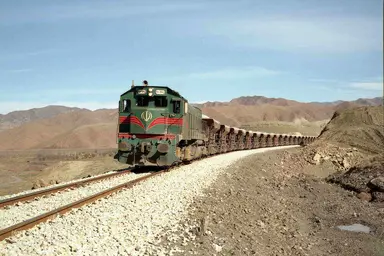 جابجایی ۱.۱ میلیون تن بار از خطوط ریلی استان مرکزی