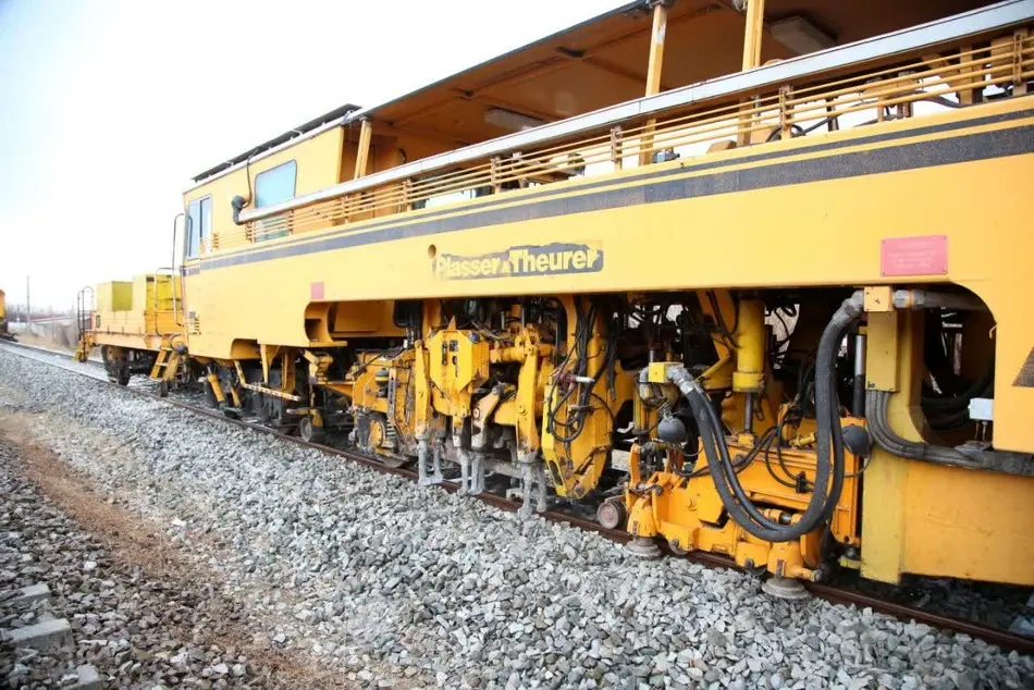 طرح دو خطه‌ سازی راه‌ آهن زنجان  قزوین شتاب گرفته است 