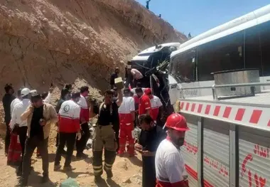 ۳۰ مصدوم و ۶ جان‌باخته در تصادف جاده ایلام به کرمانشاه 