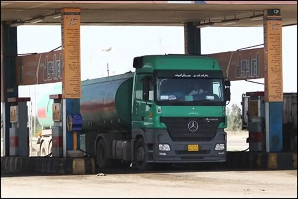 پمپ های گازوئیل استانهای مرزی شبها به کامیون‌ها سوخت نمی‌دهند