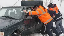 برف راه ارتباطی 70 روستای پاوه را بست