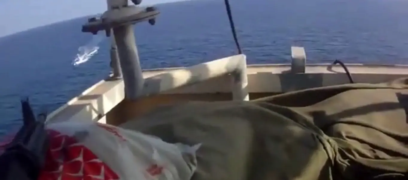 فیلم| واکنش نیروهای امنیتی به تعرض به یک کشتی