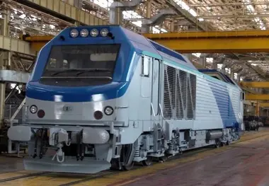 ۶ دستگاه لوکوموتیو در فردیس البرز بازسازی اساسی شد