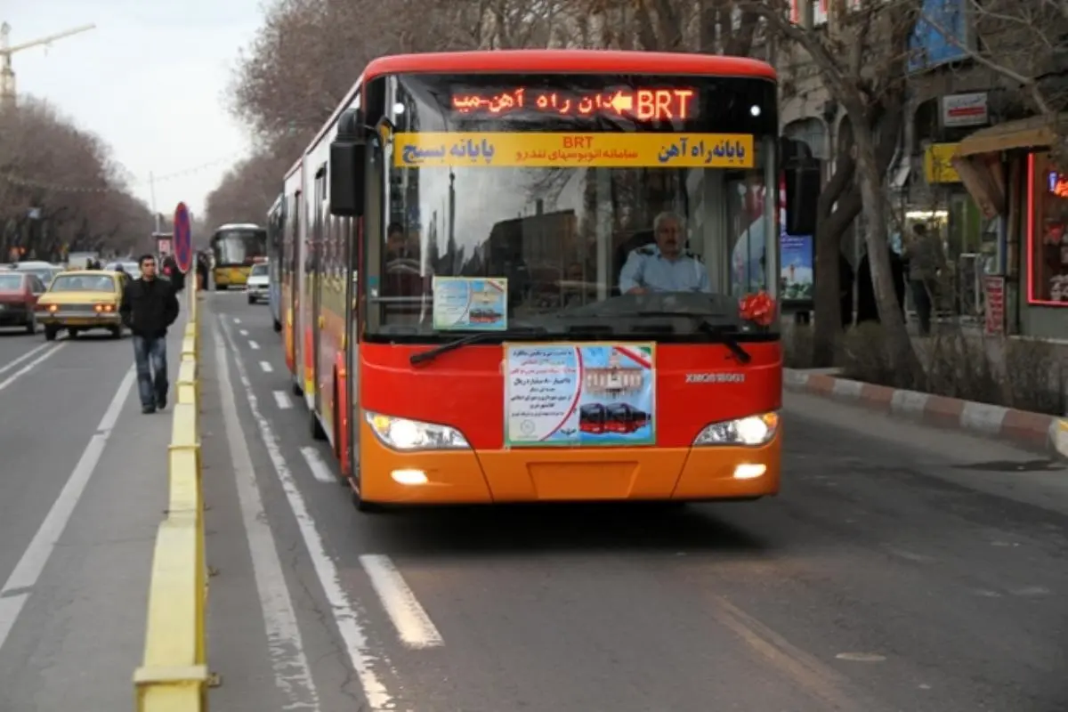 اتوبوس‌های دوکابین به کمک اتوبوس‌های تک‌کابین تهران می‌آید
