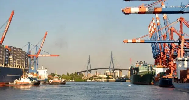 Hamburg launches green fee system to promote clean vessels