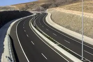 کمربندی قم تا پایان سال بار ترافیکی ماشین های سنگین را کاهش می دهد