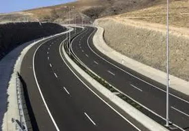 کمربندی قم تا پایان سال بار ترافیکی ماشین های سنگین را کاهش می دهد