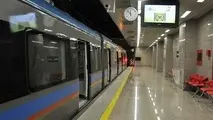  سرنوشت درهای جداکننده درایستگاه شلوغ مترو 