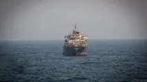 وقوع حادثه دریایی در نزدیکی جزیره کیش/ کشتی باری مورد حمله قرار گرفت