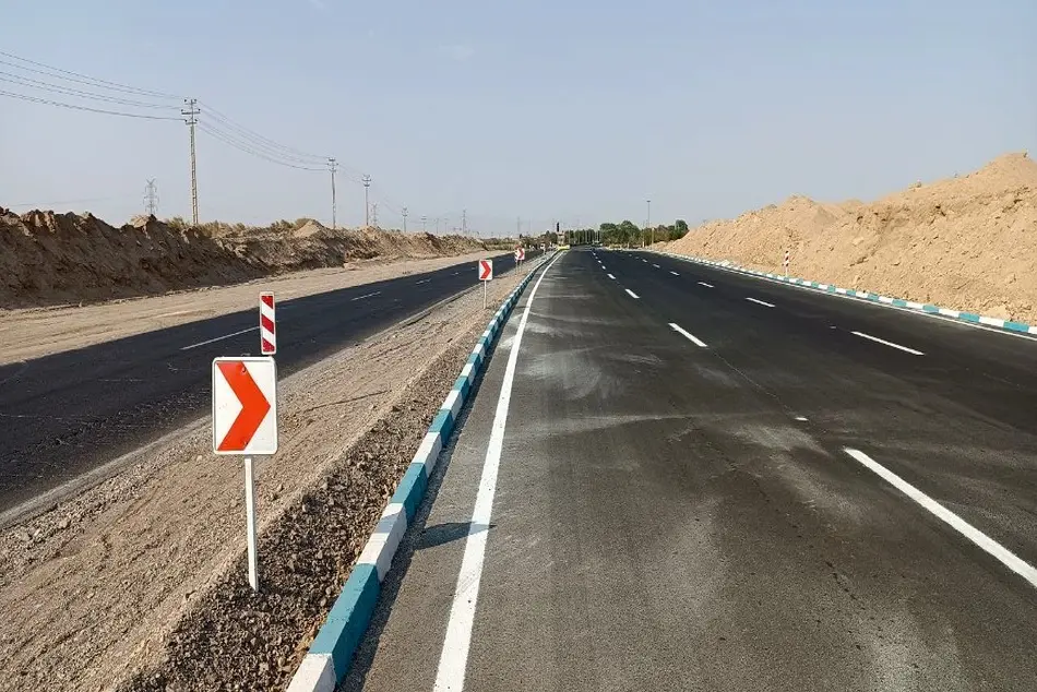 اجرای طرح بازیافت سرد آسفالت در بزرگراه قم–بندرعباس هرمزگان