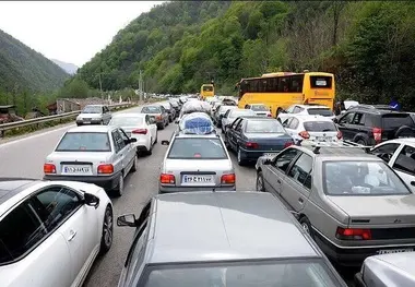 ترافیک سنگین در جاده چالوس/ تردد روان در مرزهای زمینی کشور