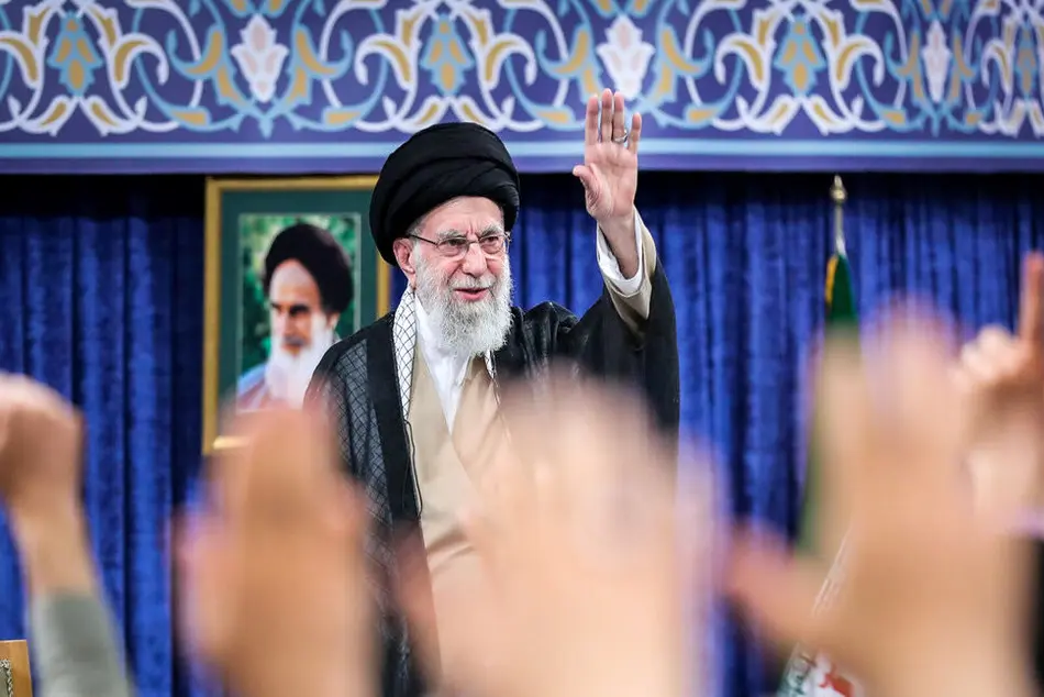 مشکلات پیش آمده در حادثه بندر شهیدرجایی ان شاءالله با فوریت جبران خواهد شد