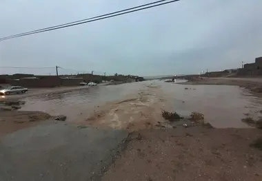 قطع راه ارتباطی روستای «چم رستمیان» پلدختر بر اثر سیلاب 