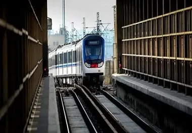 کاهش سرفاصله حرکت قطارهای مترو تهران برای شرکت در مراسم ۱۳ آبان