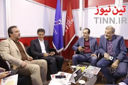 سعید محمدزاده در غرفه تین