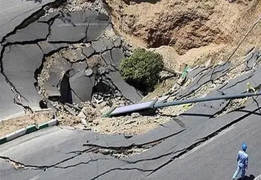 گزارش ترسناک یک نشریه خارجی در مورد ایران/  فرونشست به زیرساخت‌ های حمل‌ و نقل کشور رسید