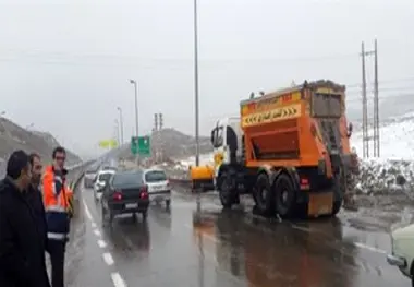 
وضعیت جاده‌های مهاباد بدون مشکل است
