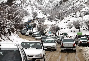 همراه داشتن تجهیزات زمستانی در فصل زمستان برای رانندگان 