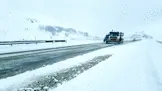 بارش برف و باران در جاده های کشور / از بارش برف در محور کندوان تا ترافیک سنگین در محورهای چالوس و هراز