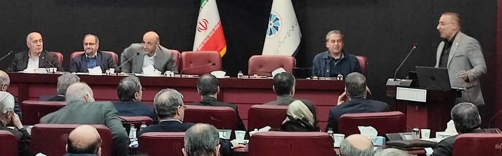 خطر از دست رفتن کریدورهای ترانزیتی ایران/ ریسک های حاکمیتی نفس لجستیک کشور را بند آورده است!