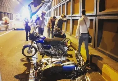 فیلمی از مرگبارترین تونل تهران/ مرگ در کمین موتورسوران
