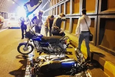فیلمی از مرگبارترین تونل تهران/ مرگ در کمین موتورسوران