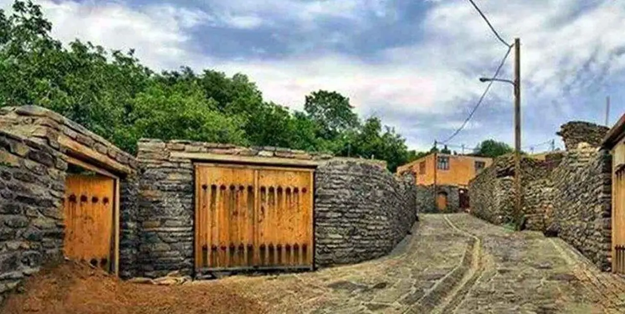 روستای سنگی ورکانه (2)