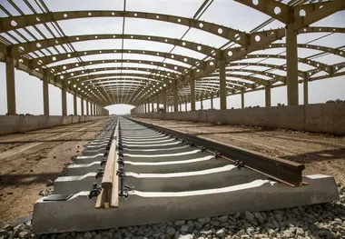 آغاز عملیات اجرایی پروژه راه آهن شلمچه بصره پس از دو دهه انتظار 