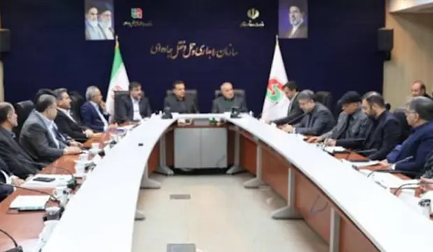 تلاش سازمان راهداری برای رفع دغدغه‌ های صنفی؛ پیشنهاد عرضه مستقیم لاستیک و روغن موتور در پایانه‌ ها