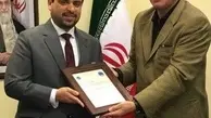قدردانی از مدیر هواپیمایی امارات در ایران