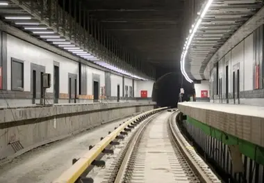 متروی قم به محض ورود واگن‌ مسافرگیری می‌ شود