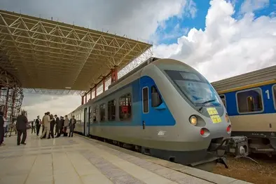 سالن قطار ایران برای همدان سیر می کند! 