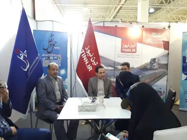بازدید مدیرکل فرودگاه بین المللی مهراباد از غرفه تین نیوز و هفته نامه حمل ونقل در نمایشگاه ایروپرشیا
