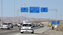 فیلم| رانندگی خلاف جهت در جاده قم کاشان با وجود حضور پلیس