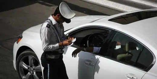 جریمه ۵۰ هزار تومانی برای دودی کردن شیشه خودرو