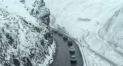 ترافیک نیمه سنگین در مسیرهای شمالی به همراه بارش برف و باران