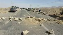 جاده کاشان-برزک مسدود شد
