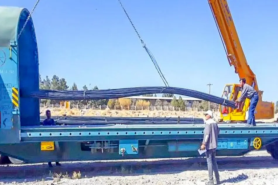 آغاز صادرات ریلی میلگرد از شهرک صنعتی سلفچگان به ترکیه