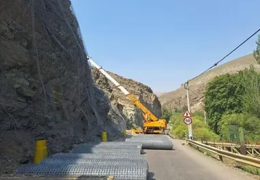 آغاز عملیات ارتقاء ایمنی و تثبیت ترانشه‌ های ریزشی در محور کرج - کندوان