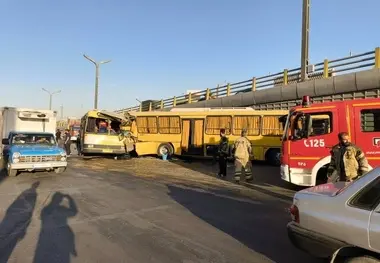 برخورد دو اتوبوس در جاده مخصوص کرج؛ ۲۶ نفر مصدوم شدند