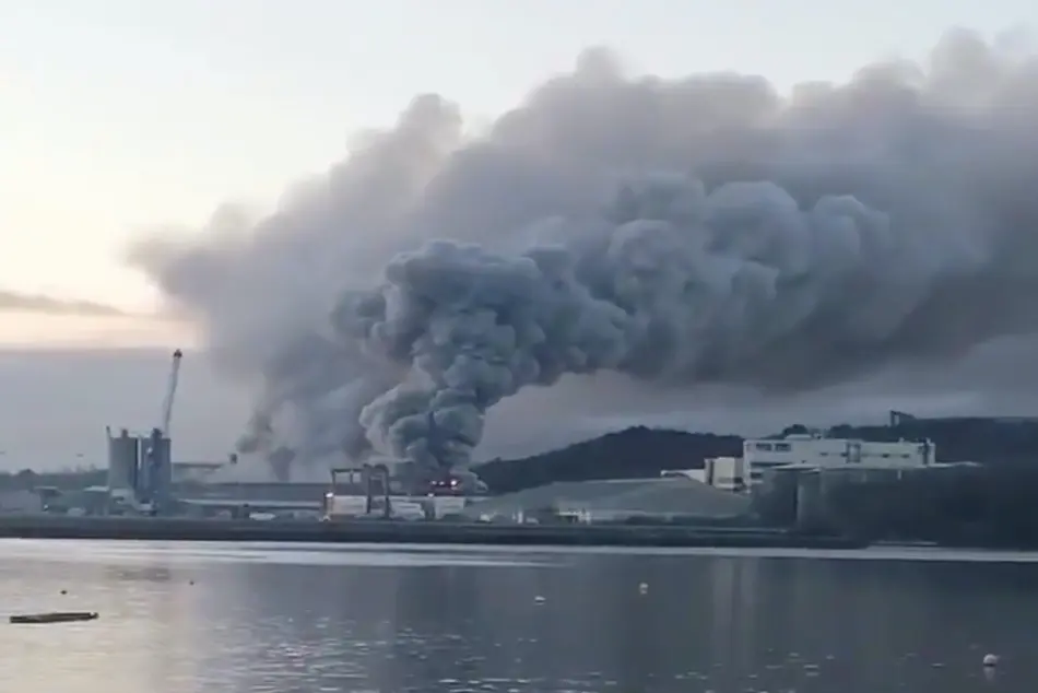 Large Fire at Ireland’s Port of Cork Brought Under Control