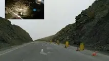 گردنه ماموخ در محور سنندج دیواندره با تلاش راهداران پاکسازی شد