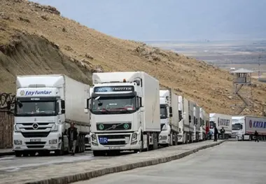 مطالبات کامیون داران در دست پیگیری است/ کرایه حمل ونقل تا پایان خرداد ۲۵ تا ۳۰ درصد افزایش می یابد