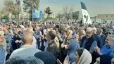 تجمع بازنشستگان هما در اعتراض به مشکلات درمانی و قطع کمک‌هزینه رفاهی
