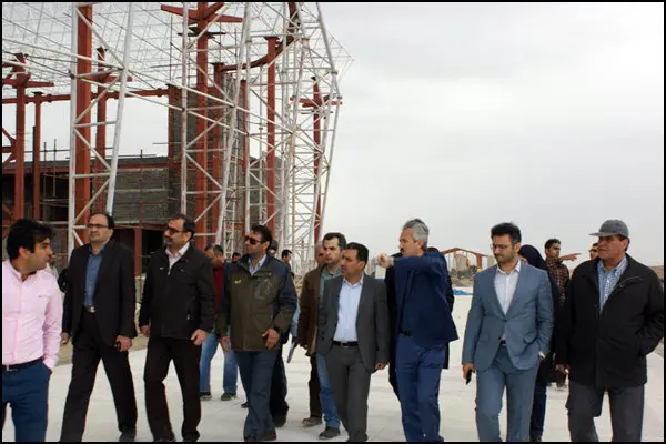 بازدید معاون وزیر راه و شهرسازی از روند ریل‌گذاری راه‌آهن همدان - تهران