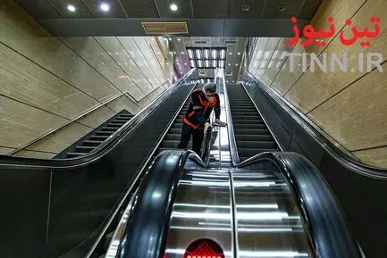 ضدعفونی کردن واگن‌های خط یک مترو اصفهان